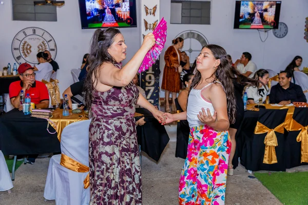 Fotografía de 50 Años Elyn