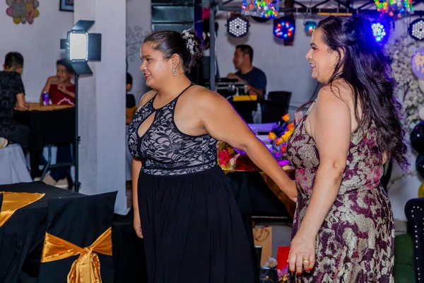 Fotografía de 50 Años Elyn